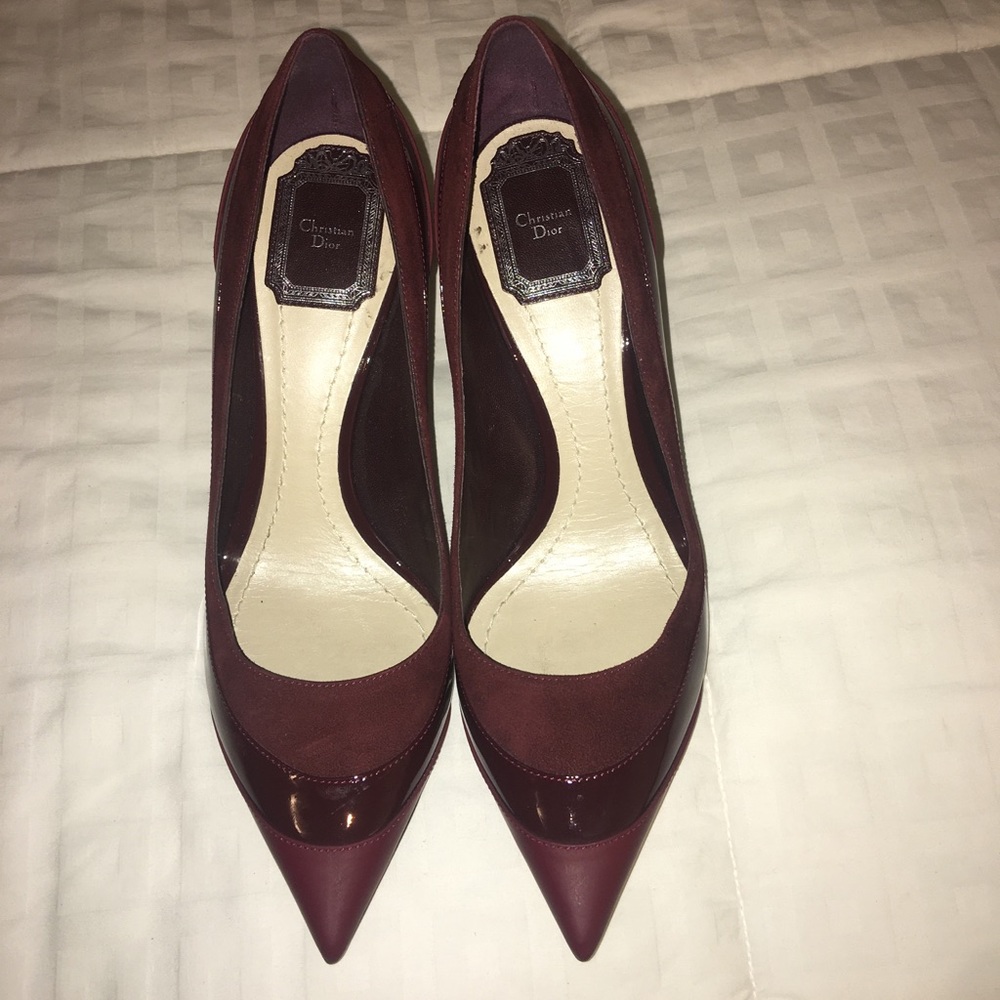 ⭐️ SOLD⭐️ CHRISTIAN DIOR AUTHENTIC BORDEAUX HEELS
